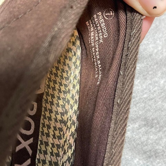 Brown Roxy slip-on loafers with iconic heart charm logo - Picture 7 of 8